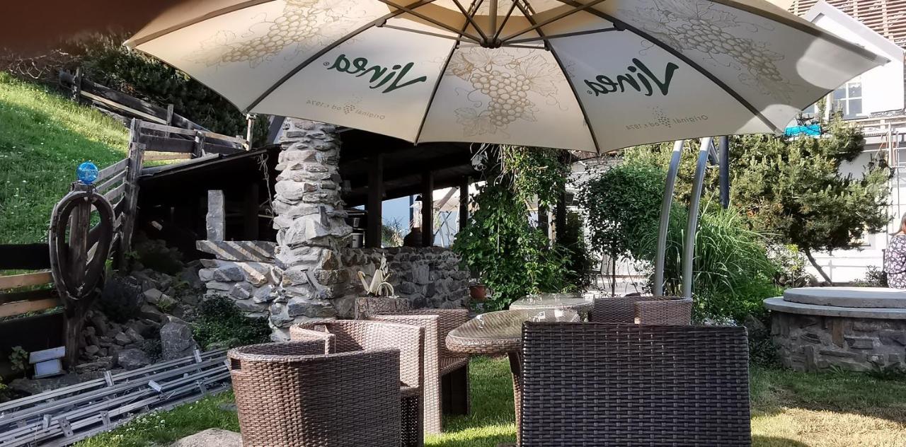 Hotel Zlaty Potok Nicov  Екстер'єр фото