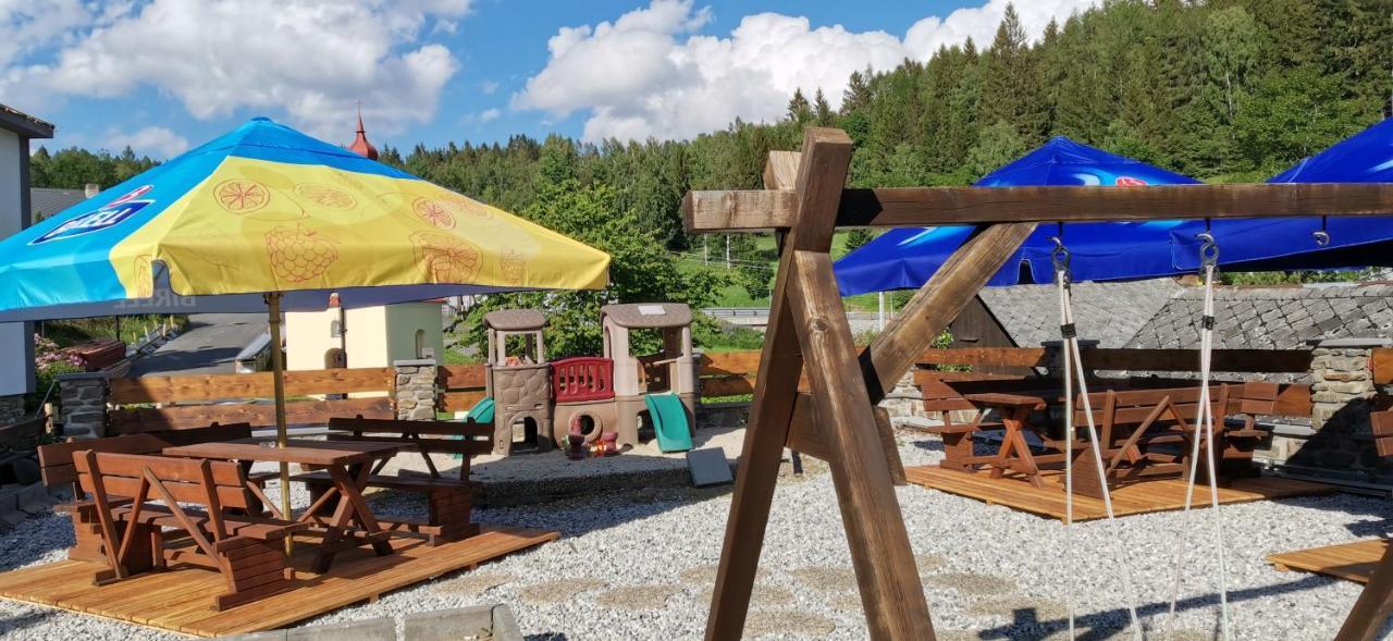 Hotel Zlaty Potok Nicov  Екстер'єр фото