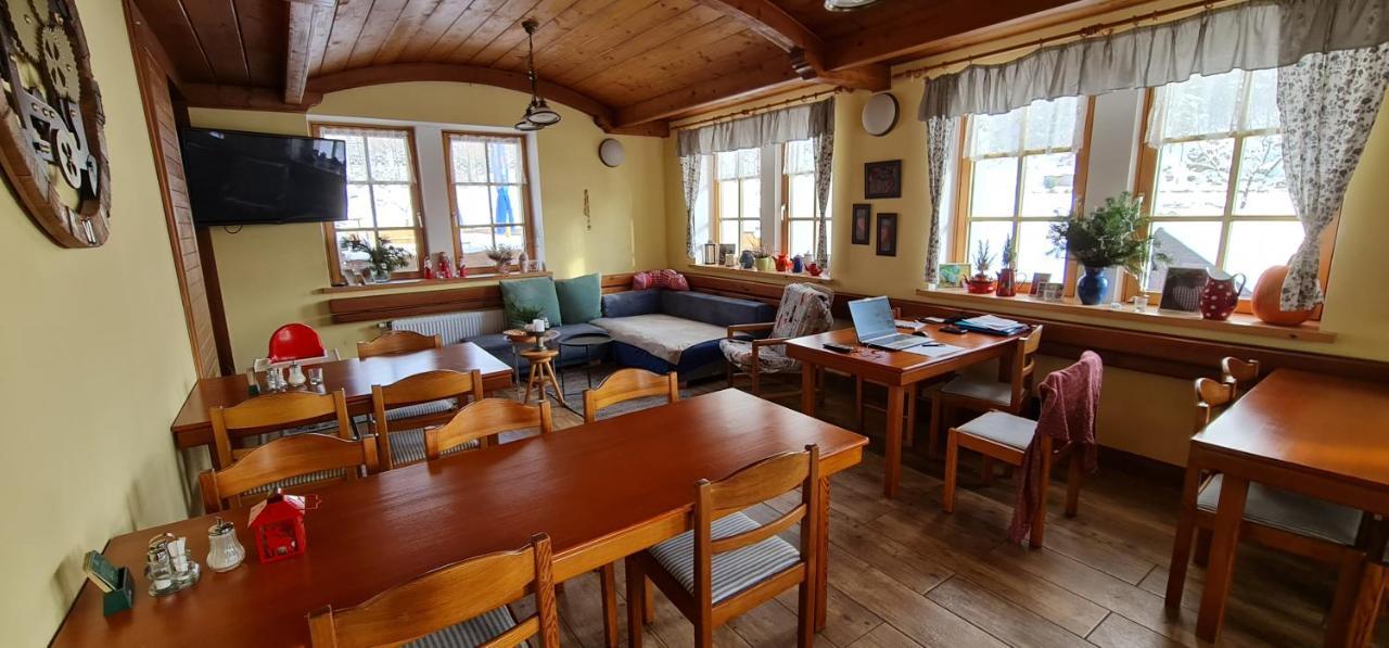 Hotel Zlaty Potok Nicov  Екстер'єр фото